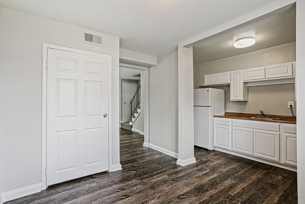 1508 N Montford Ave – photo 4