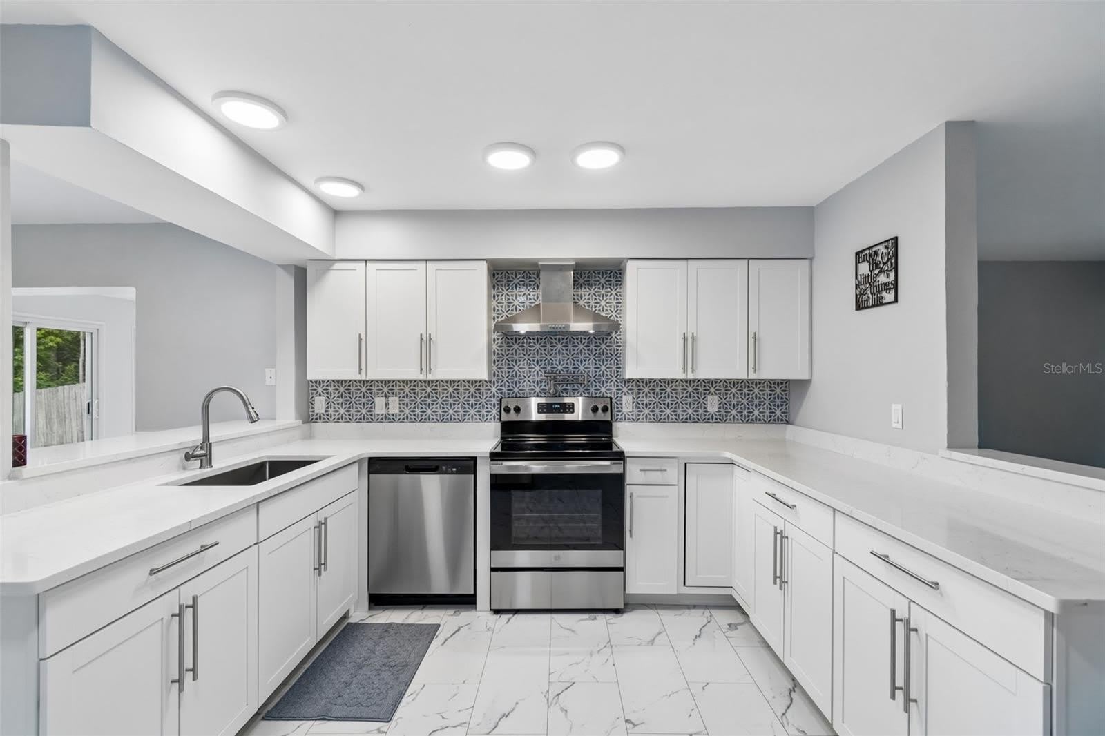 8120 BROWN PELICAN Avenue – photo 2
