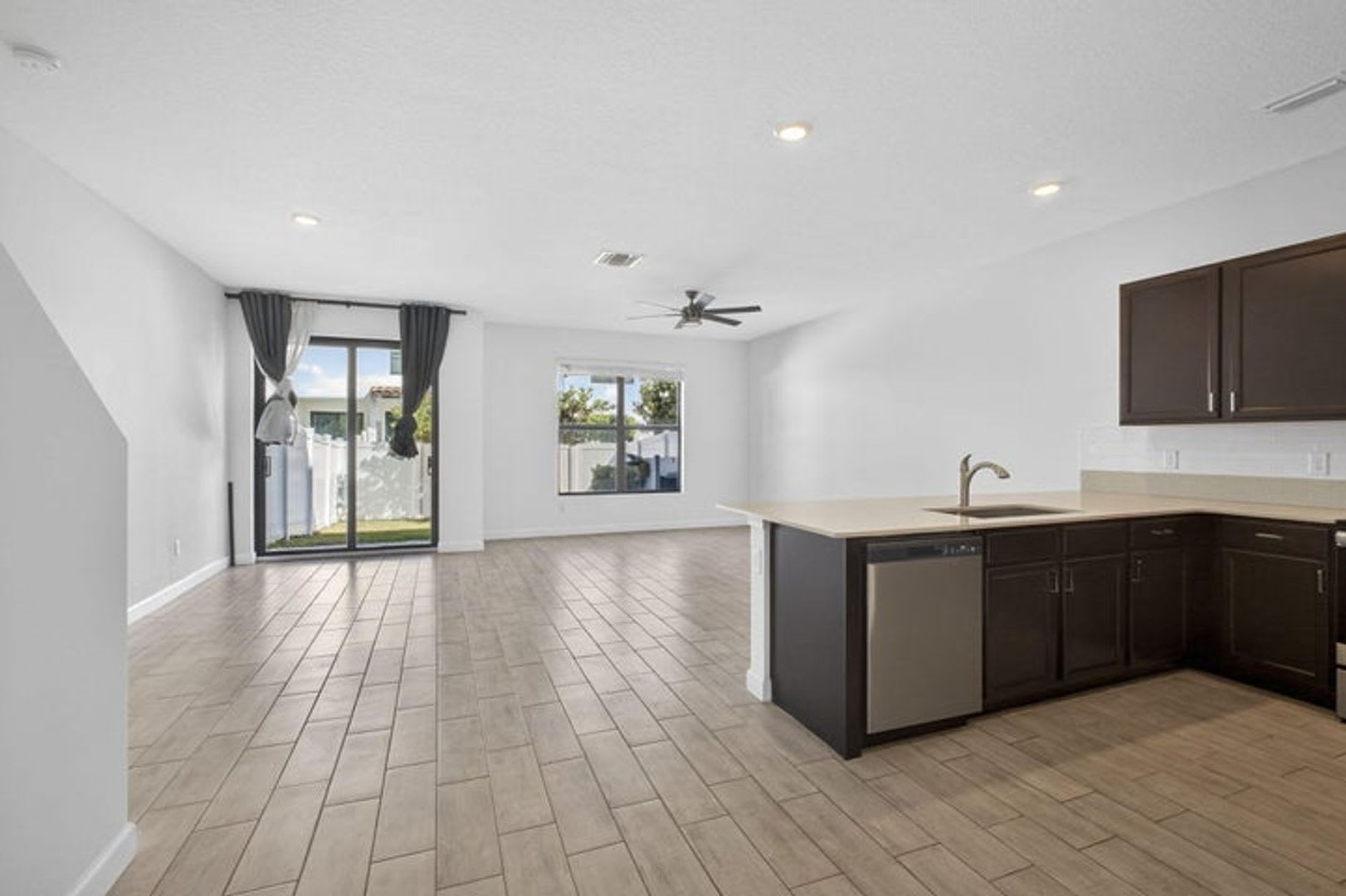 4408 Hemlock Drive, Riviera Beach, FL 33410 – photo 2
