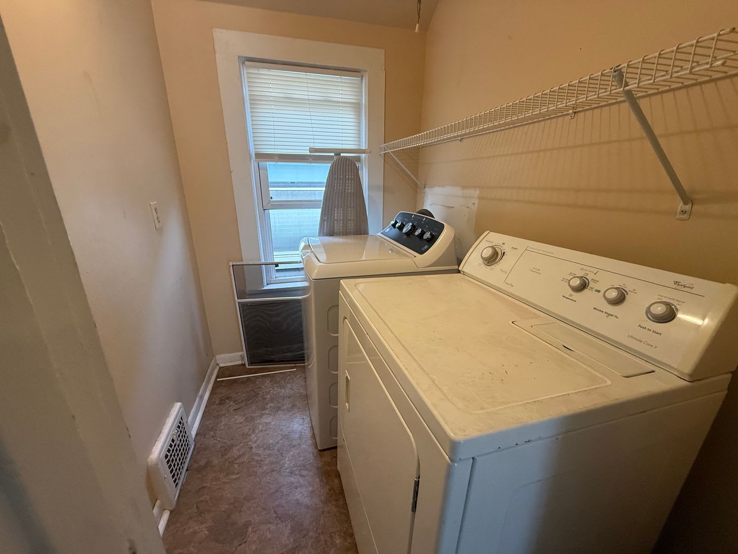 1726 Starkweather Avenue – photo 5