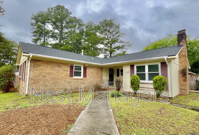 717 Rockwood Drive – photo 2