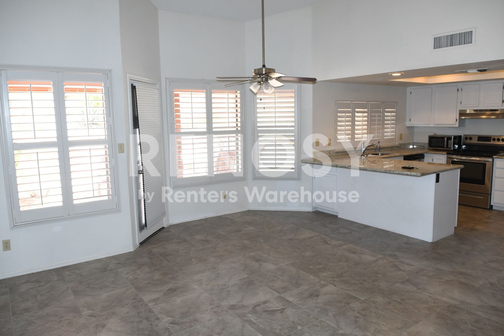 Updated 3 Br 2 Ba 2 Car Garage Home Near Palisades and Fountain Hills Blvd in Fountain Hills – photo 4