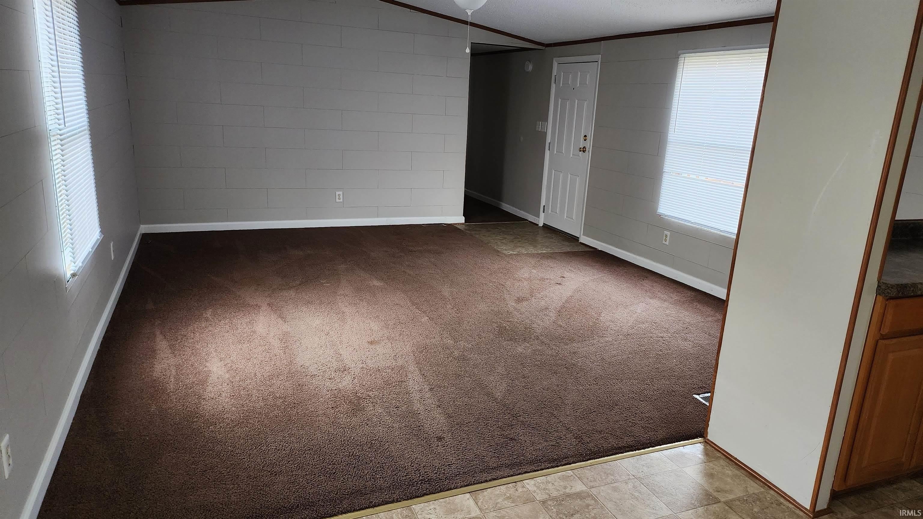 911 N Oolitic Drive – photo 2