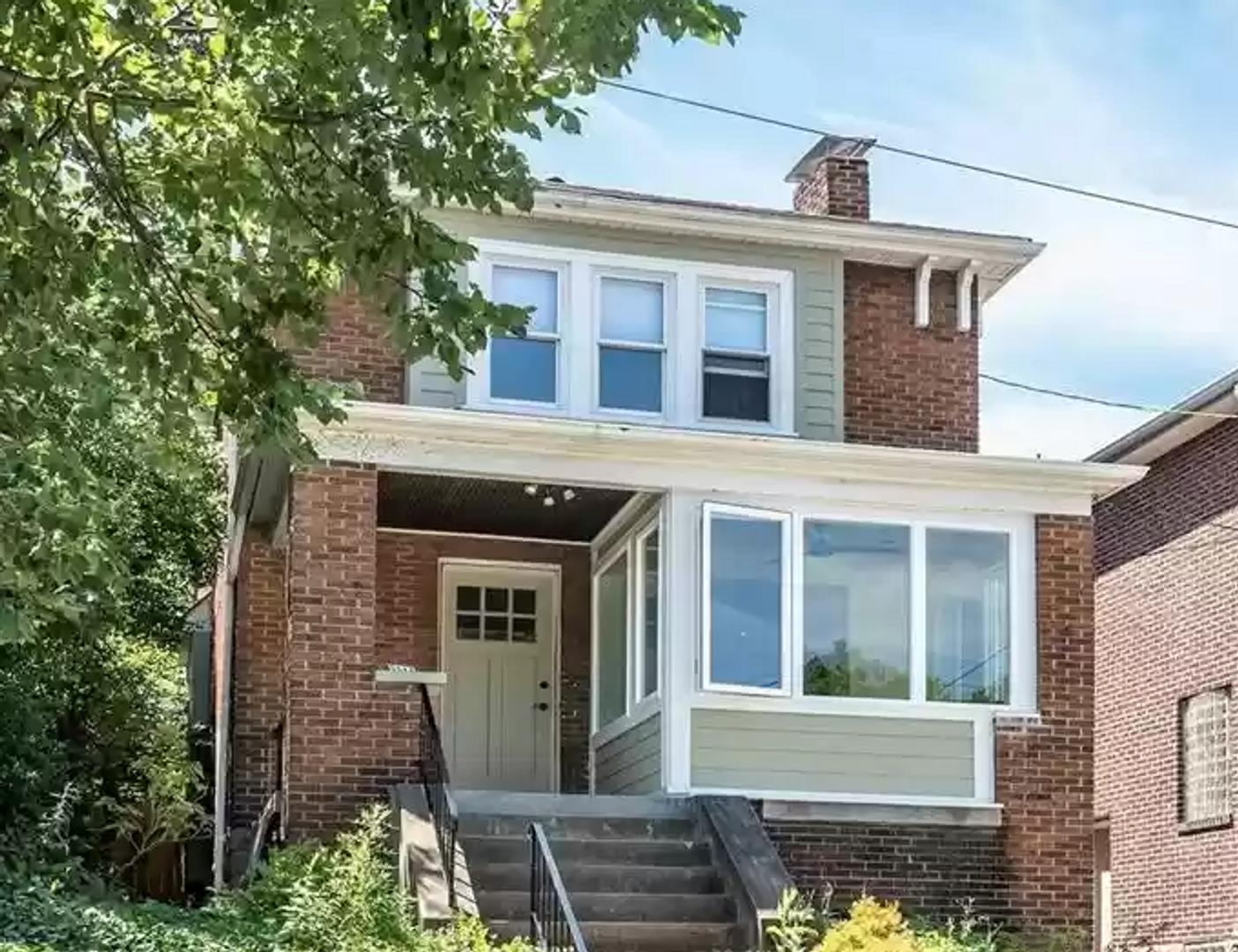 Must See 3 BD/ 2 BA located in Squirrel Hill Available 8/1/2026 – photo 4