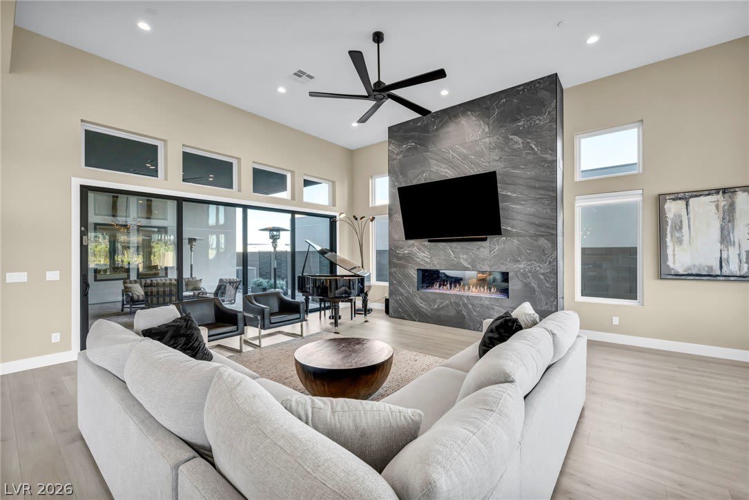 10935 Rossa Peak Avenue – photo 5