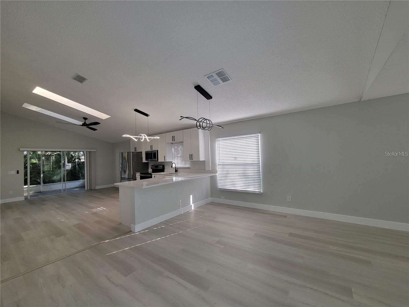 1076 COUNTRY COVE Court – photo 3