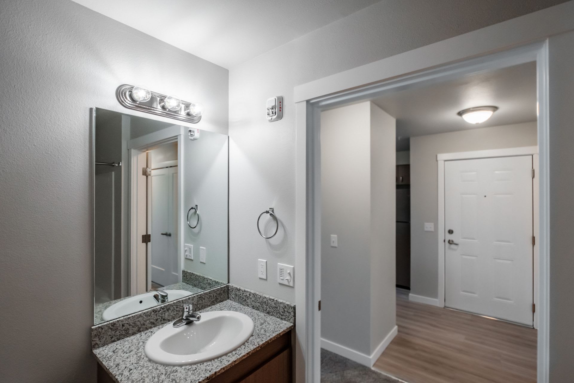 Evergreen Valley Apartments – photo 5