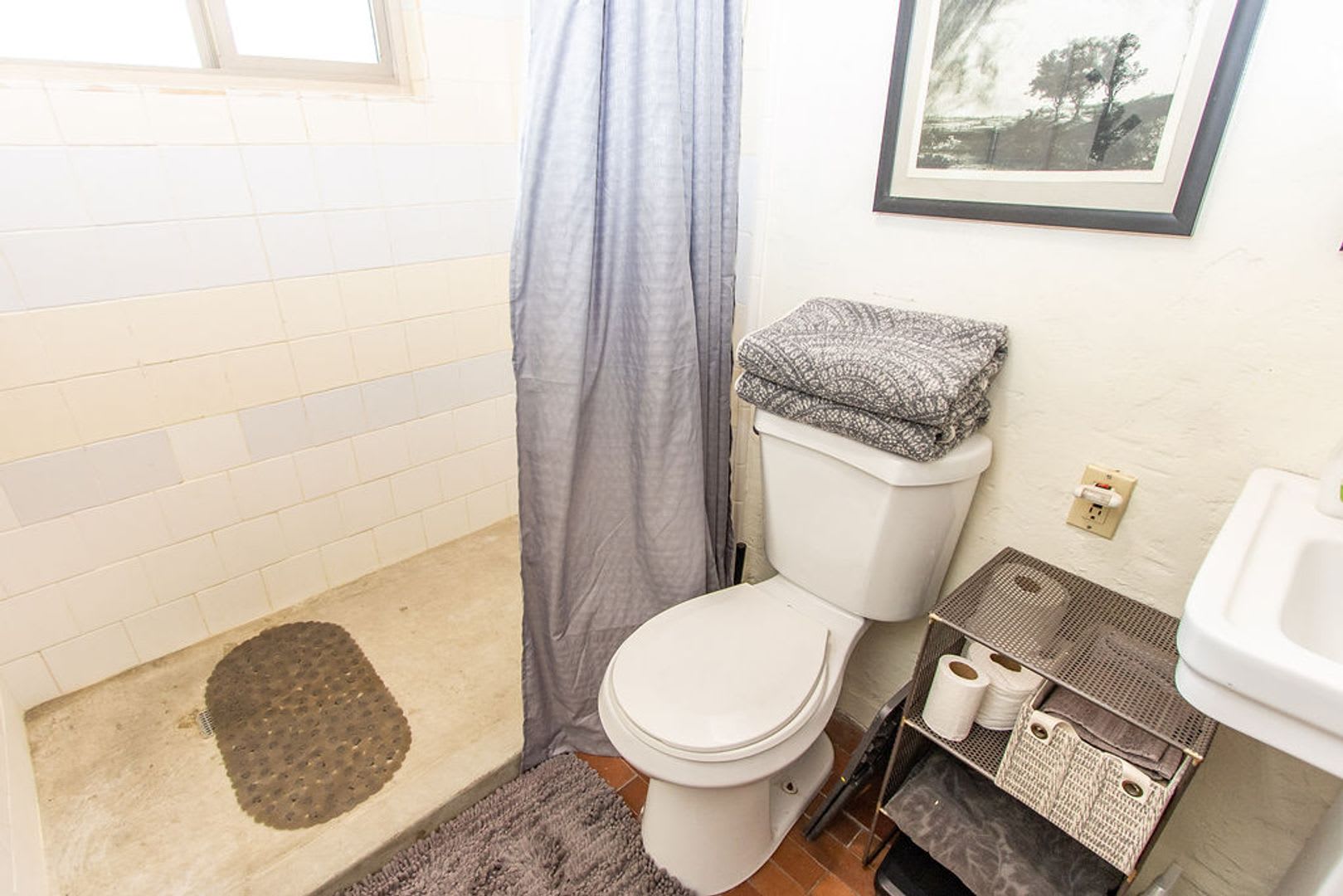 Temporary Furnished Rental – photo 2