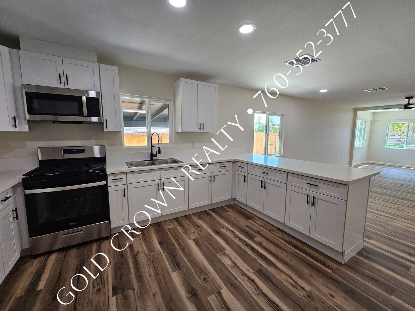 Newly Renovated Home For Rent – photo 2
