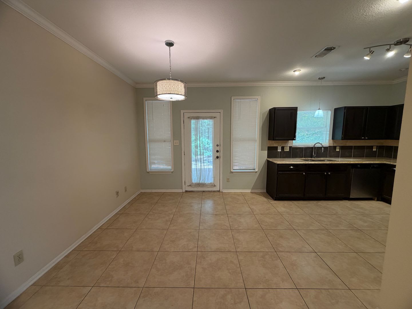 Now Available in the Northern Heights Community! – photo 4