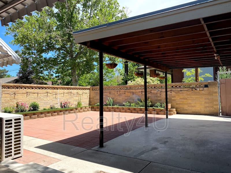1246 East Crystal Avenue – photo 5
