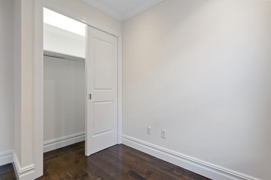 402 East 12th Street – photo 5