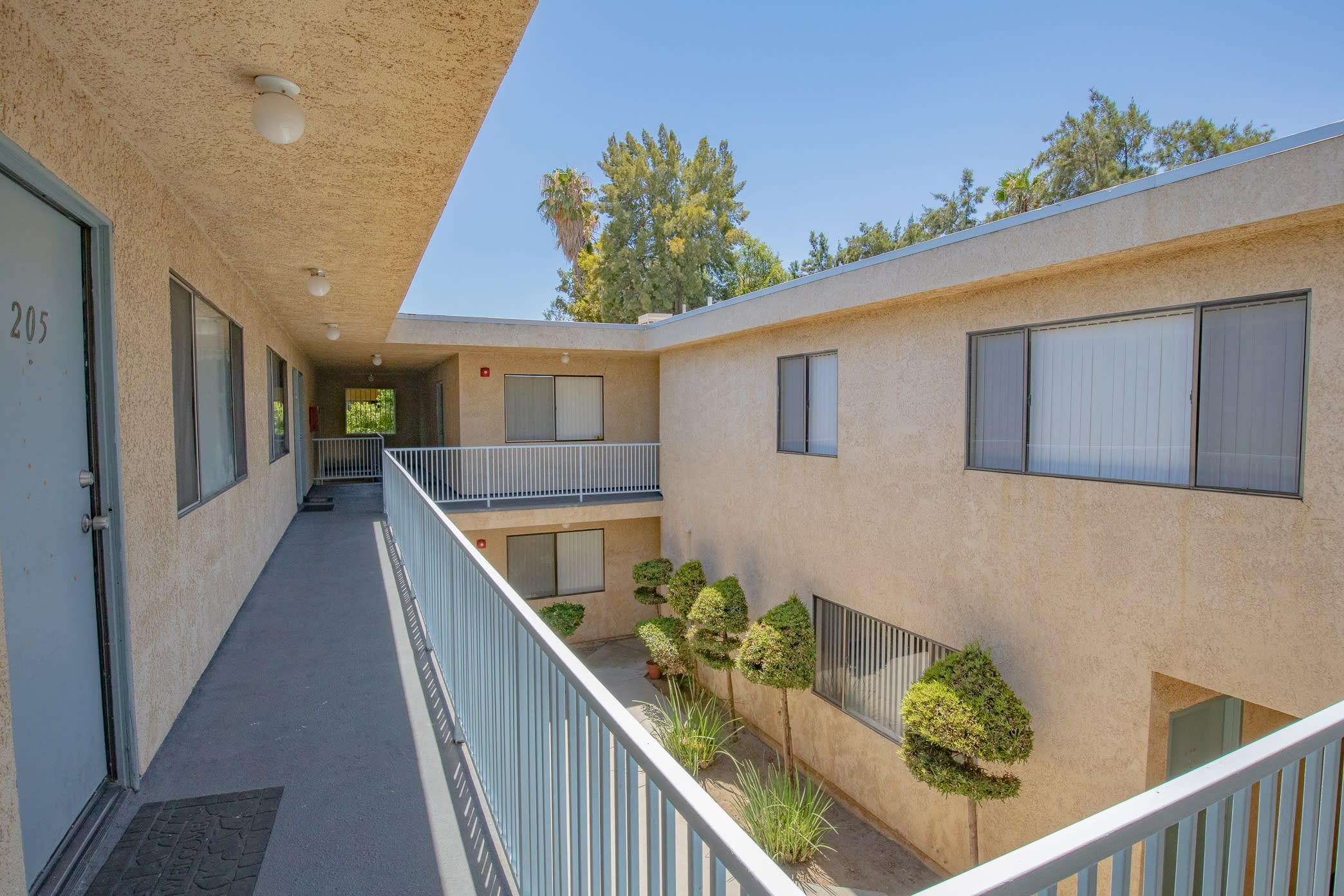Jordan Apartments – photo 2