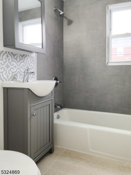 482 Joralemon St – photo 4
