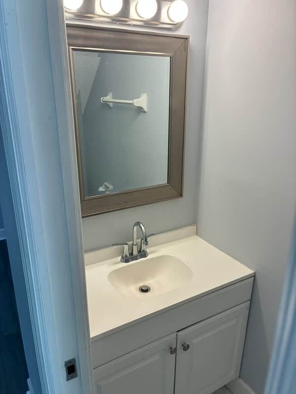 1202 Westdale Drive . – photo 5