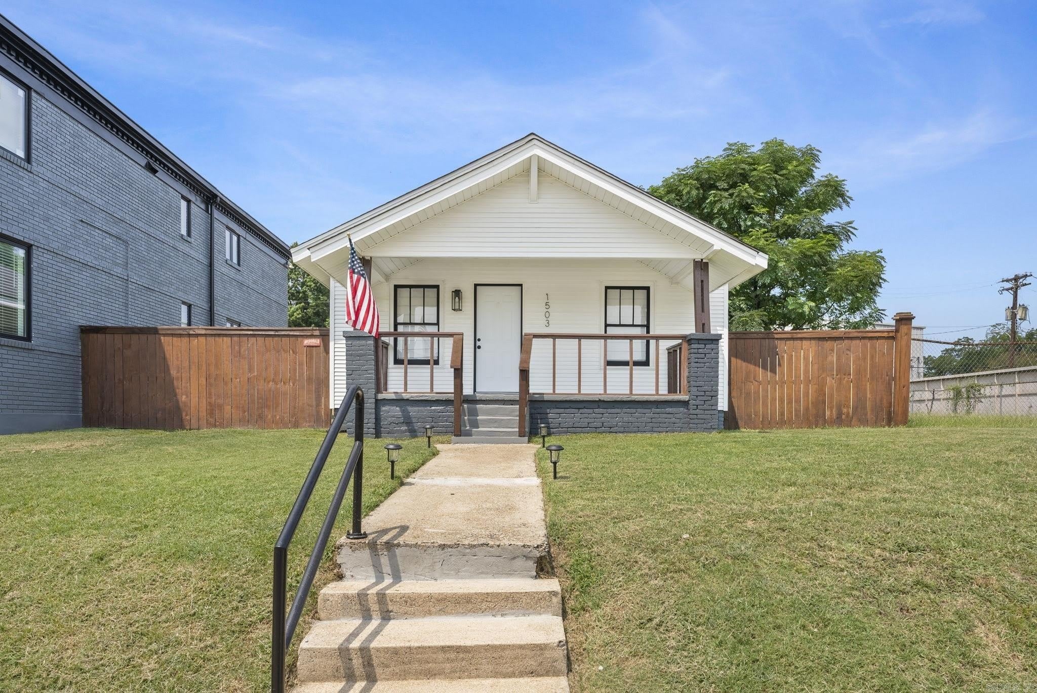1503 Main Street – photo 1