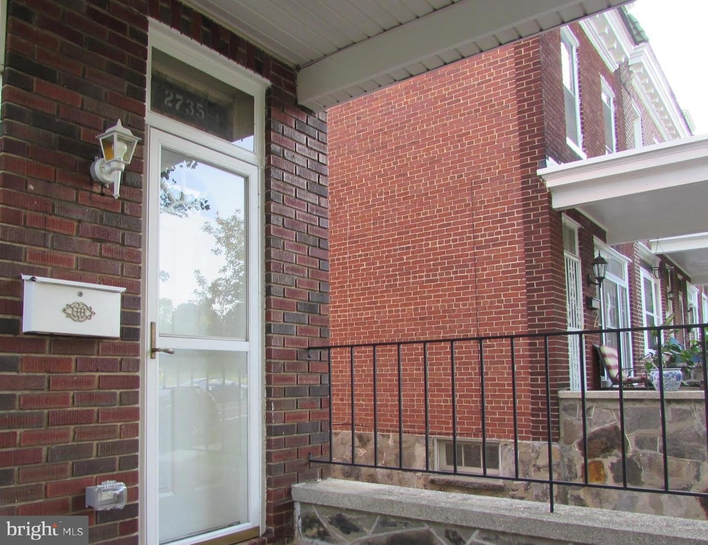 2735 CHESTERFIELD AVE – photo 2