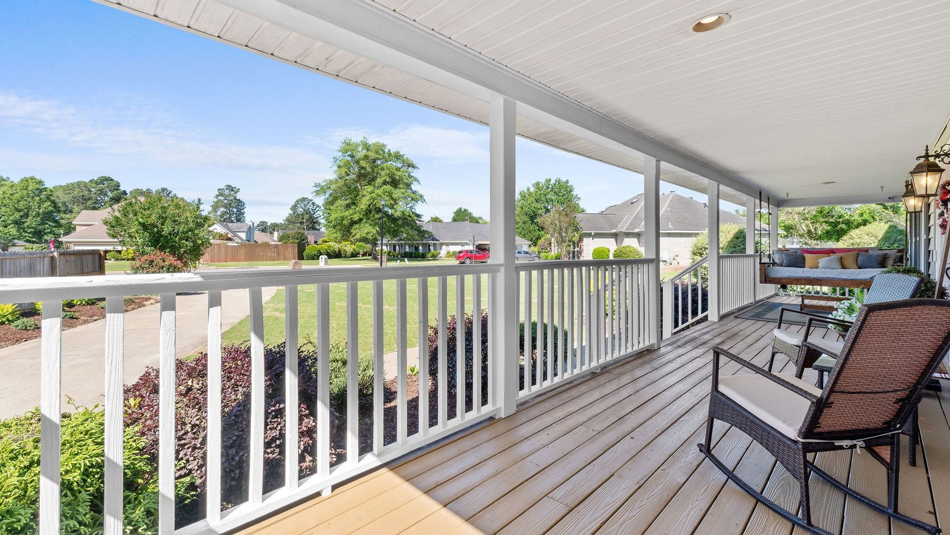 Spacious 5 Bed 4.5 Bath Available July 2026 – photo 4