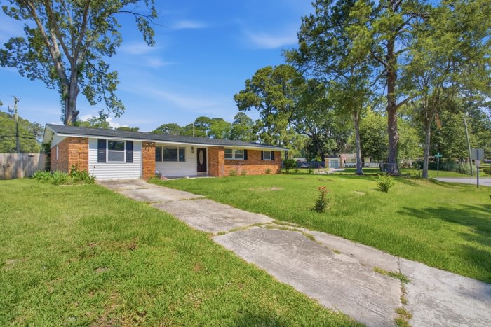 12433 Deerfield Road – photo 1