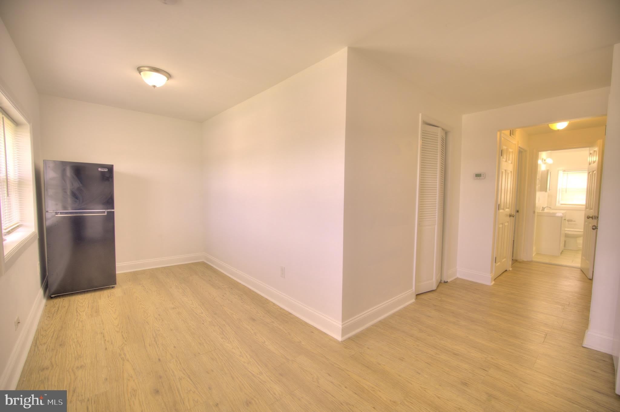 1405 N DECKER Avenue – photo 4