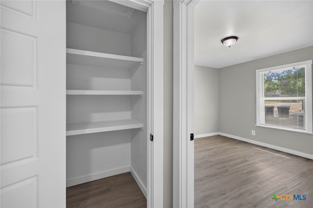 921 Stetson Avenue – photo 4