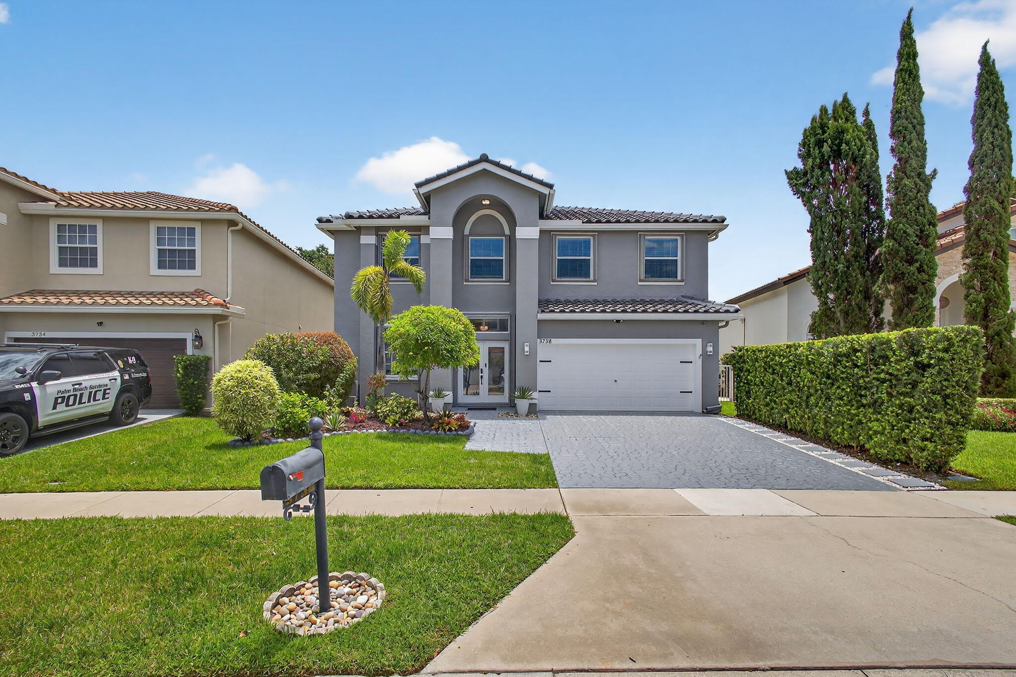 3738 Old Lighthouse Circle – photo 4