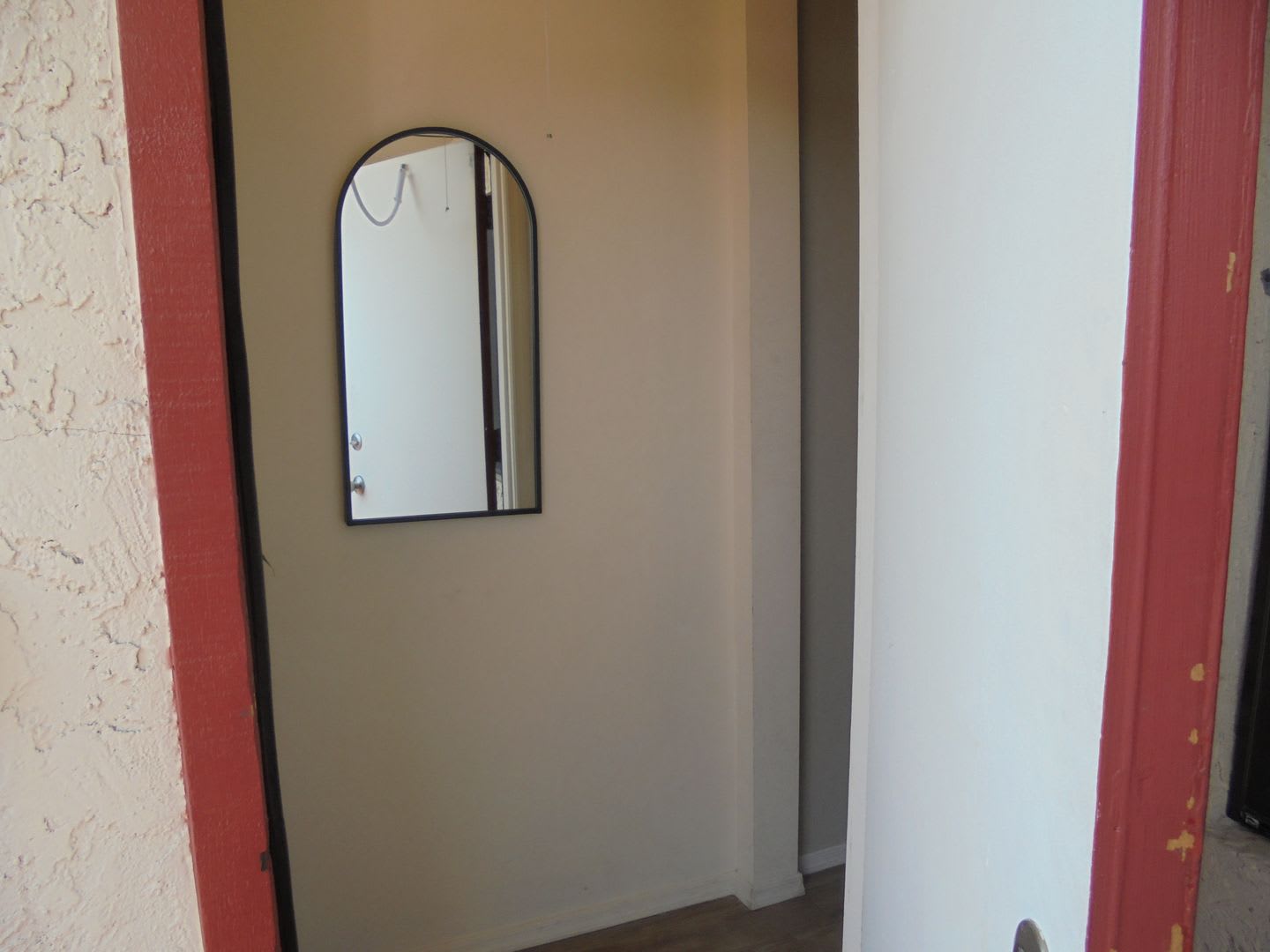 633 W. Southern Ave. – photo 3