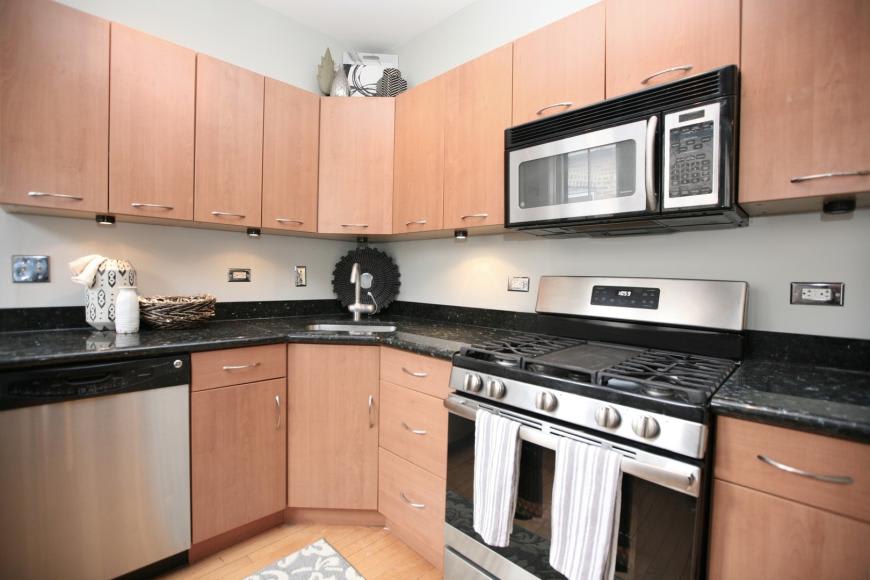 438 W Surf Street – photo 4