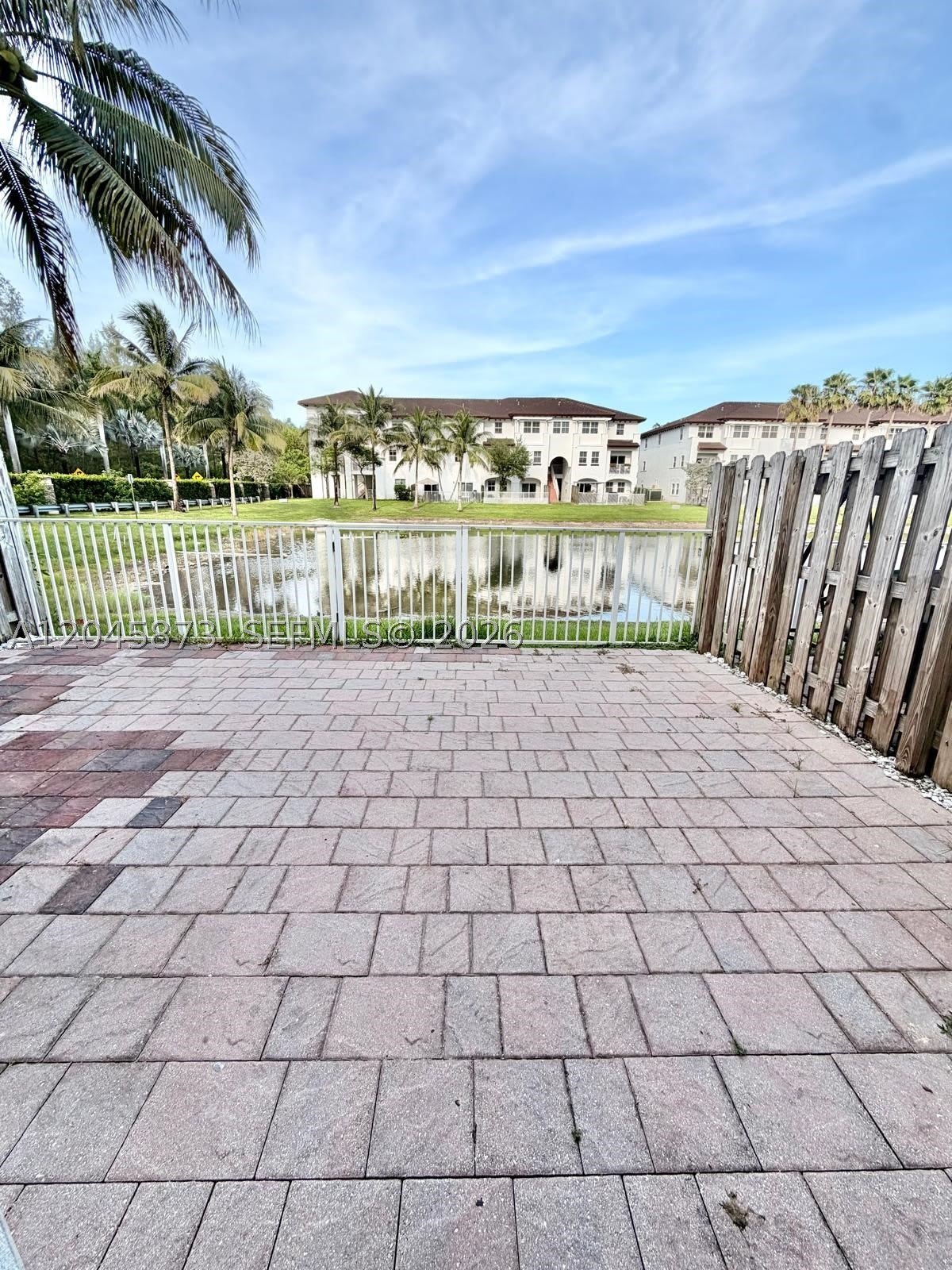 8965 NW 98th Ave – photo 2
