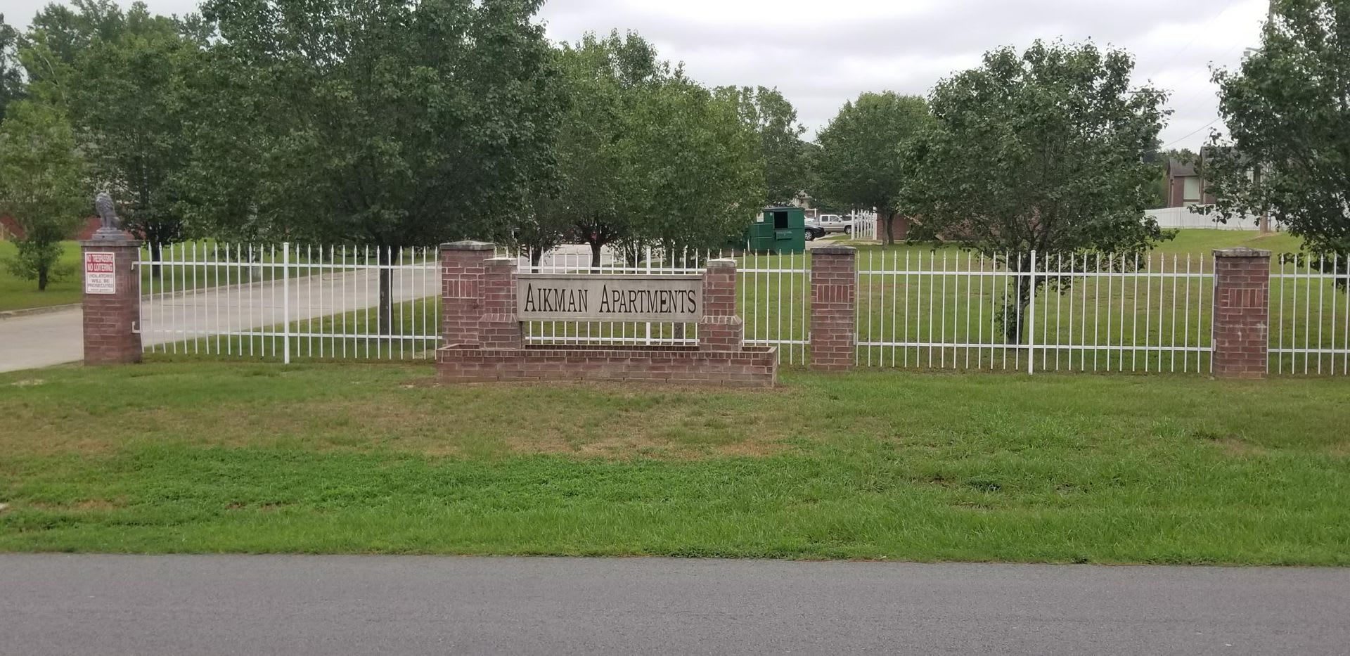 Seasons Apartments – photo 2