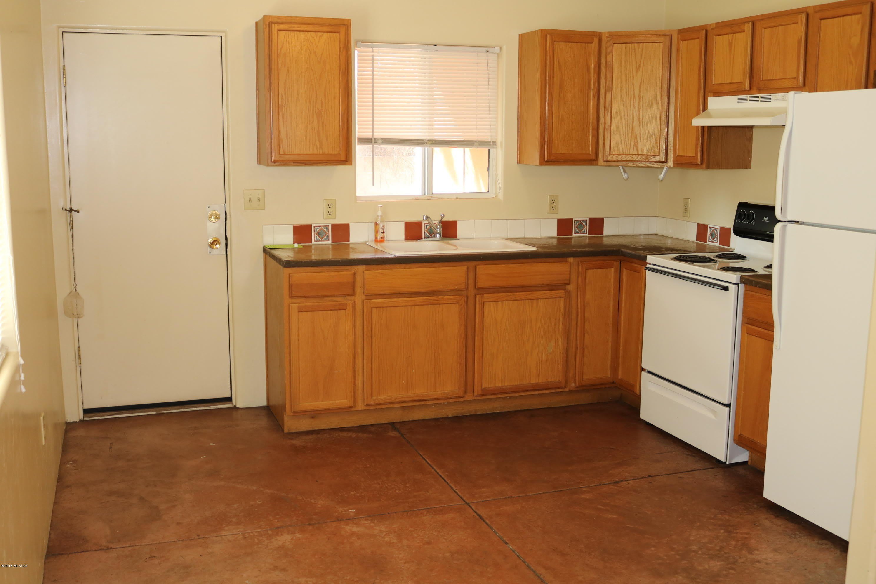89 E Laguna Street – photo 2