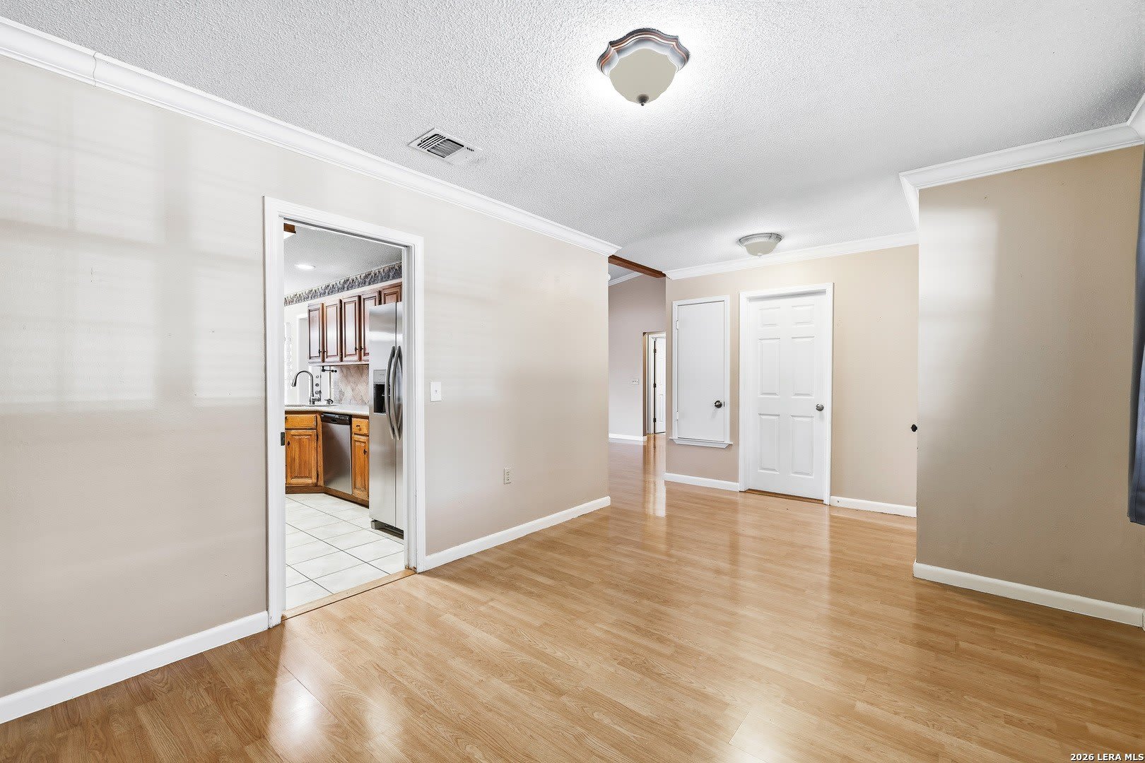 8411 Aristotle – photo 4