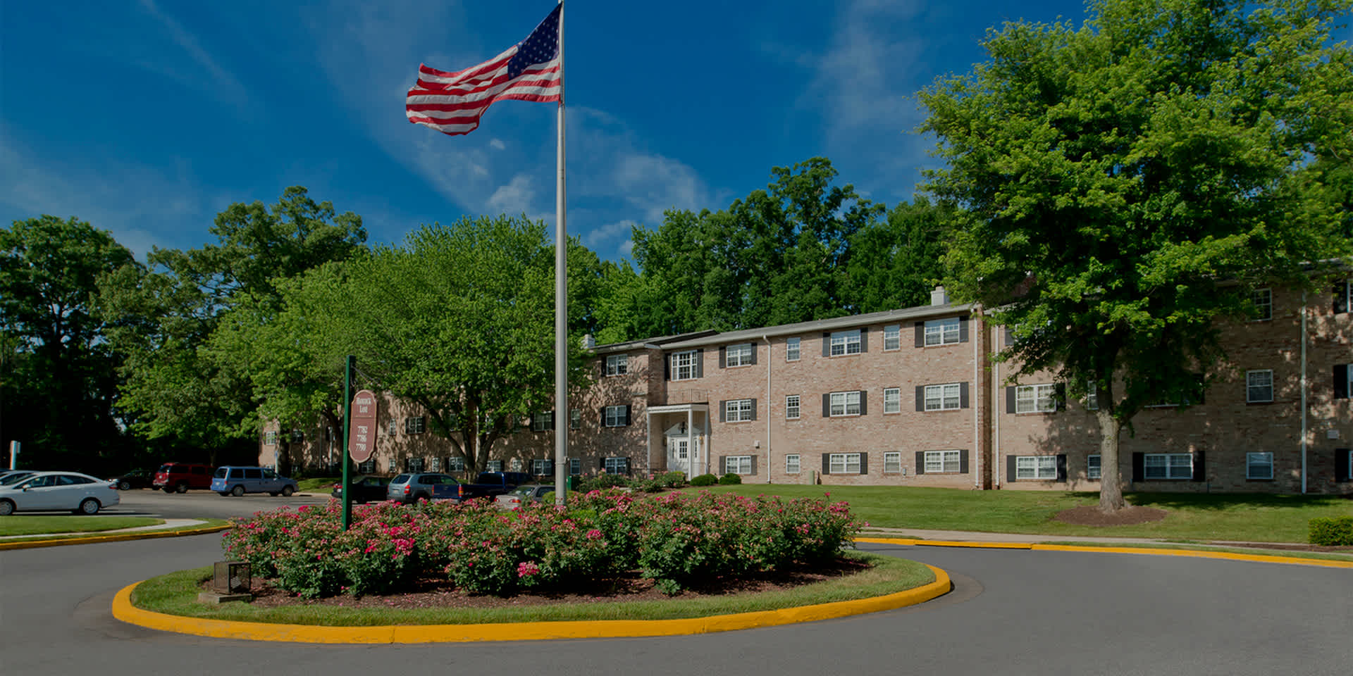 Colonial Square – photo 4