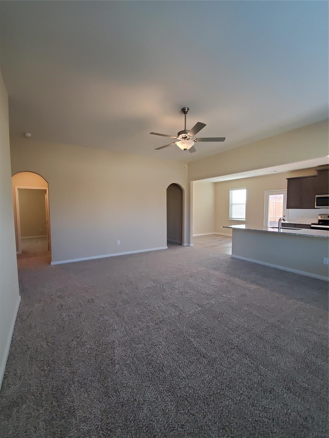1911 Lilac Drive – photo 4