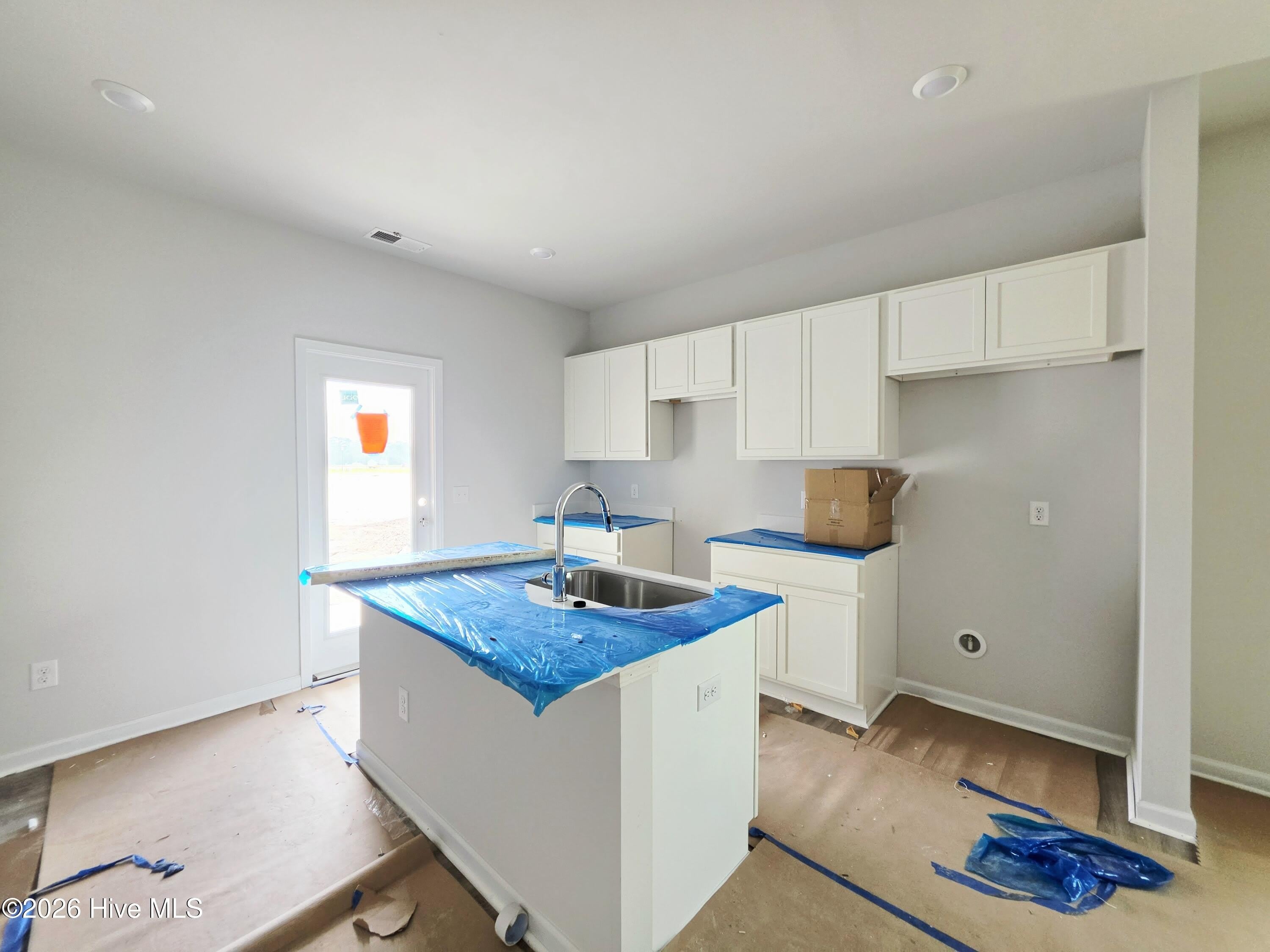 1062 Hanson Drive – photo 4
