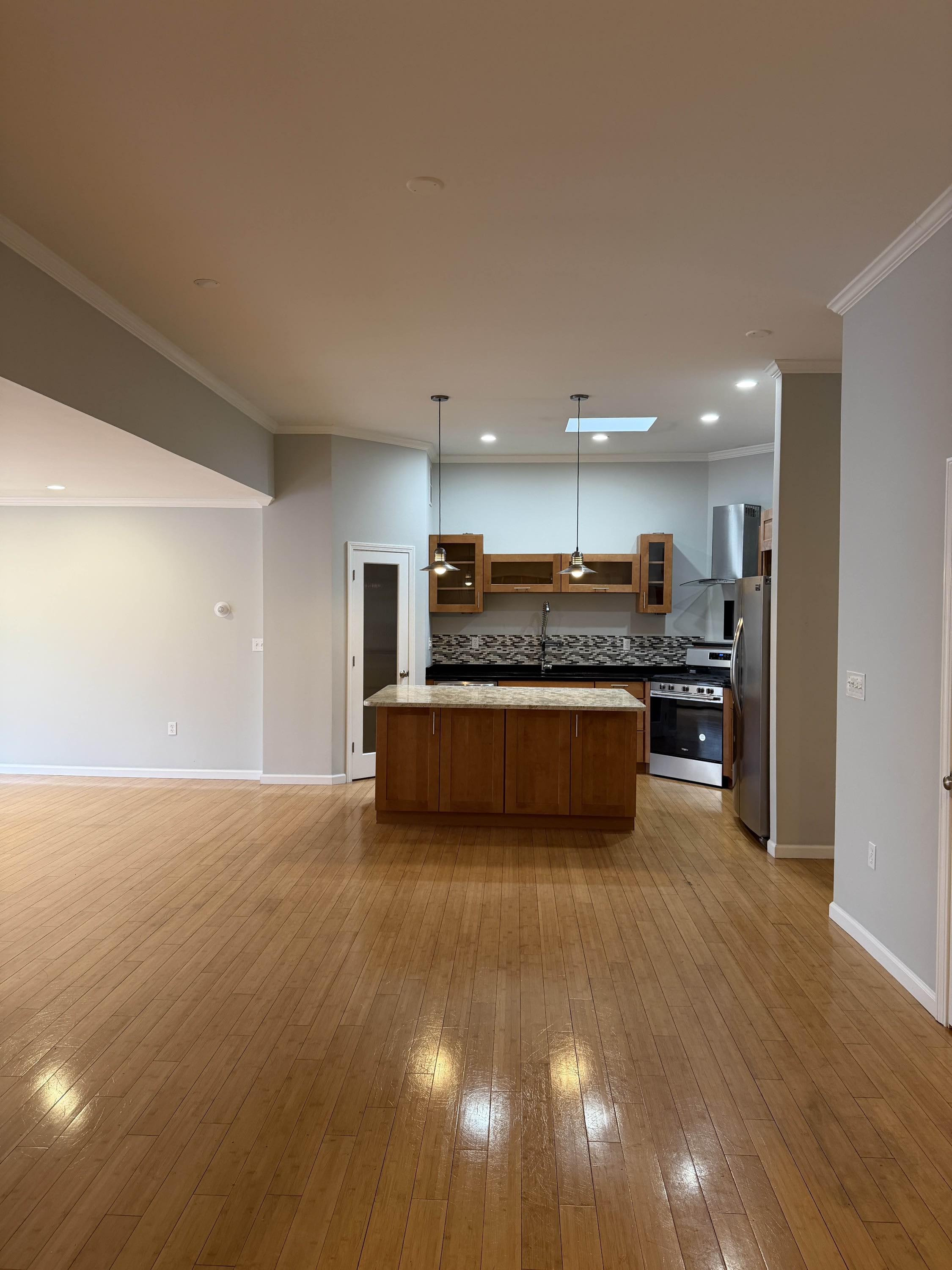 873 Farmington ave #2 – photo 5