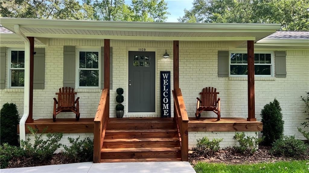 1039 Washington Avenue – photo 1