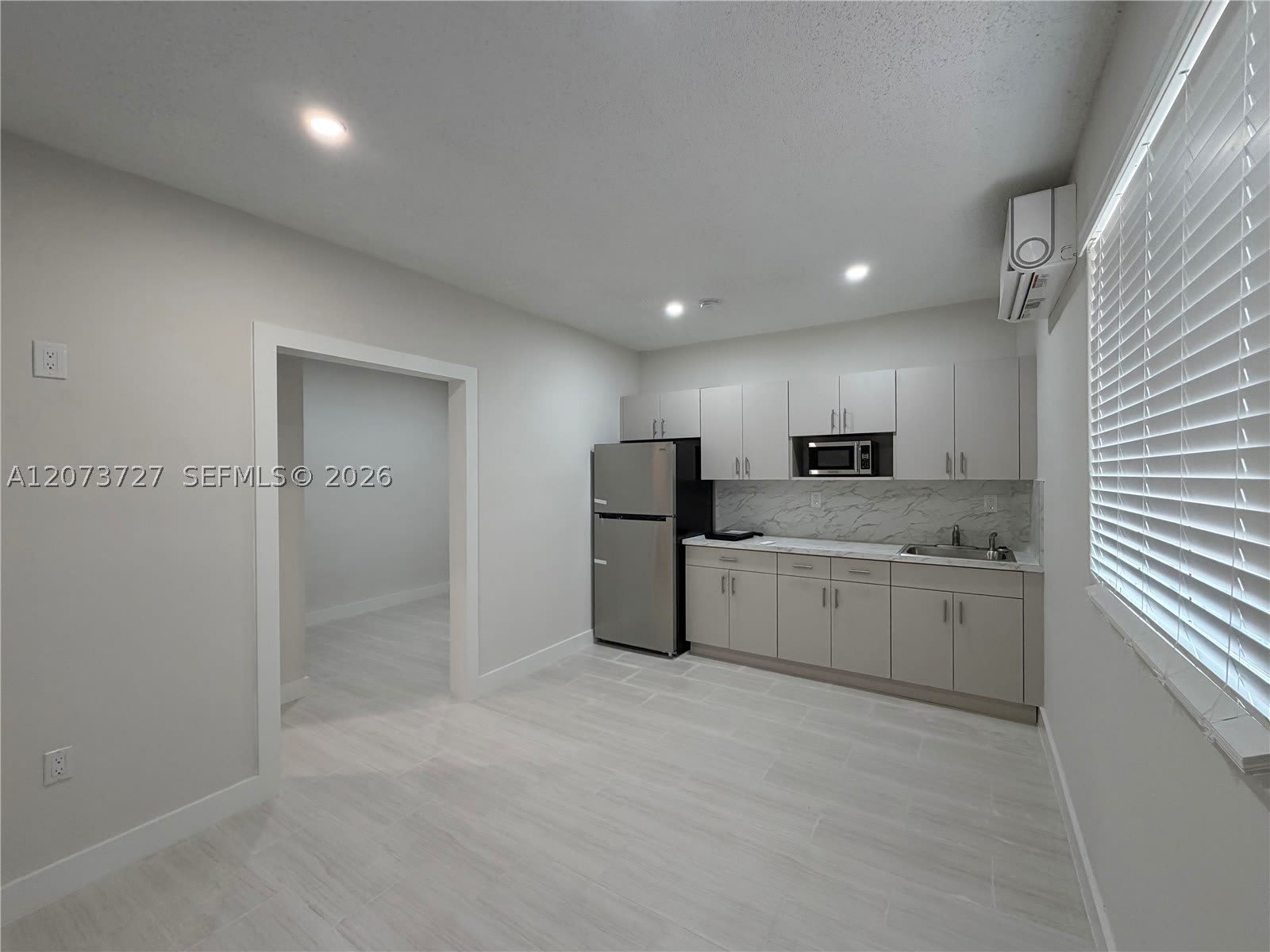 10921 SW 144 Av – photo 1