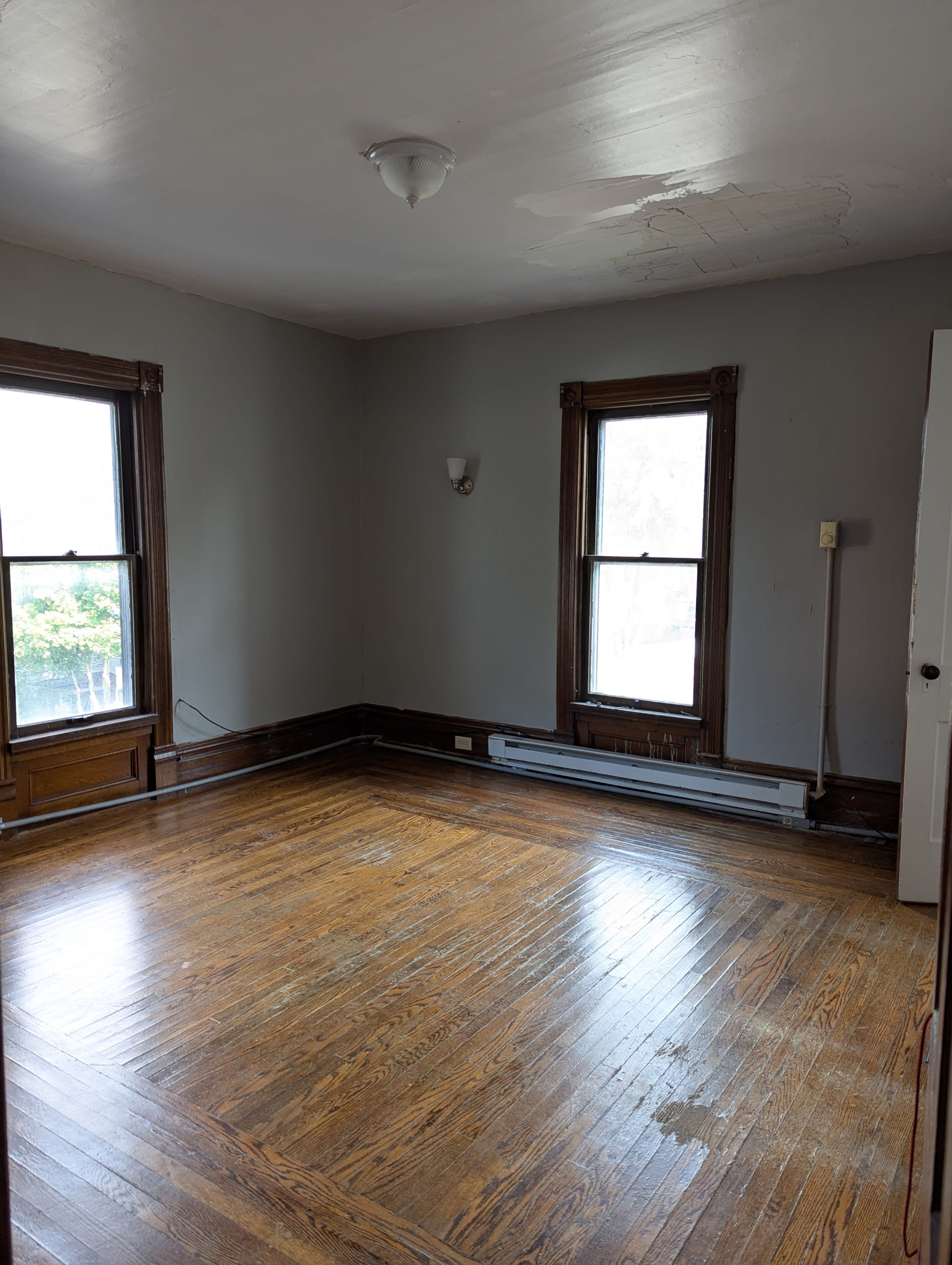 225 Forest Avenue – photo 3