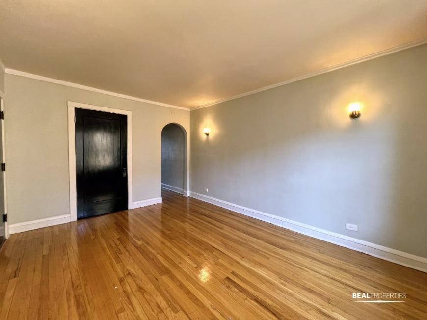 2110 W Ainslie – photo 2