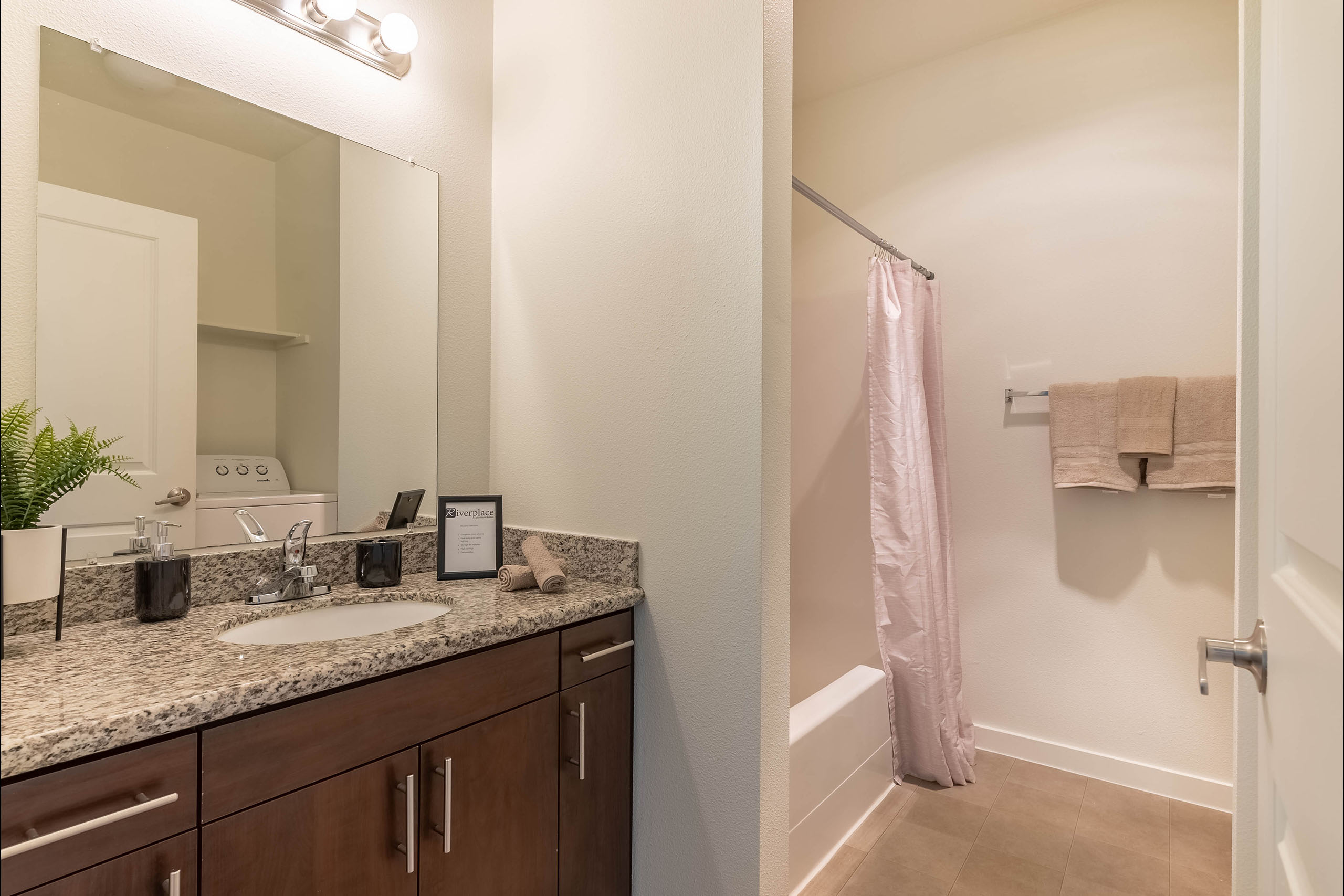 Riverplace Apartments – photo 4