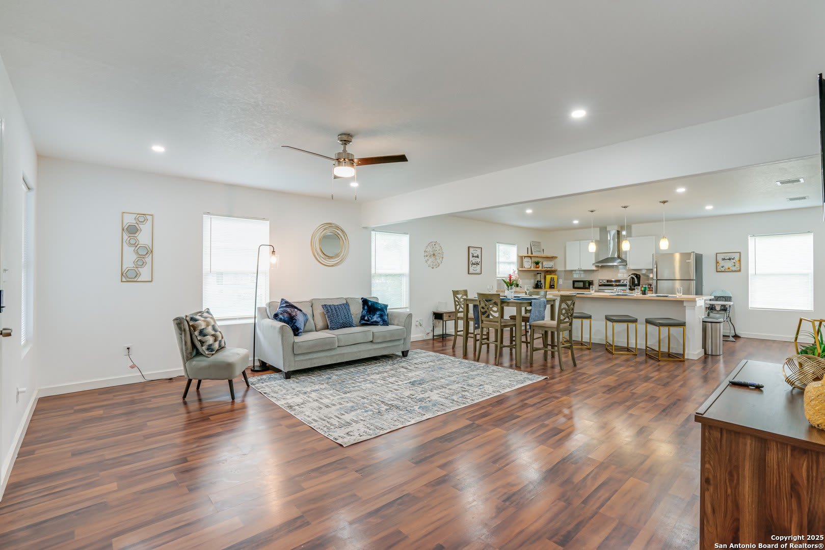 1039 Mckinley Ave – photo 5