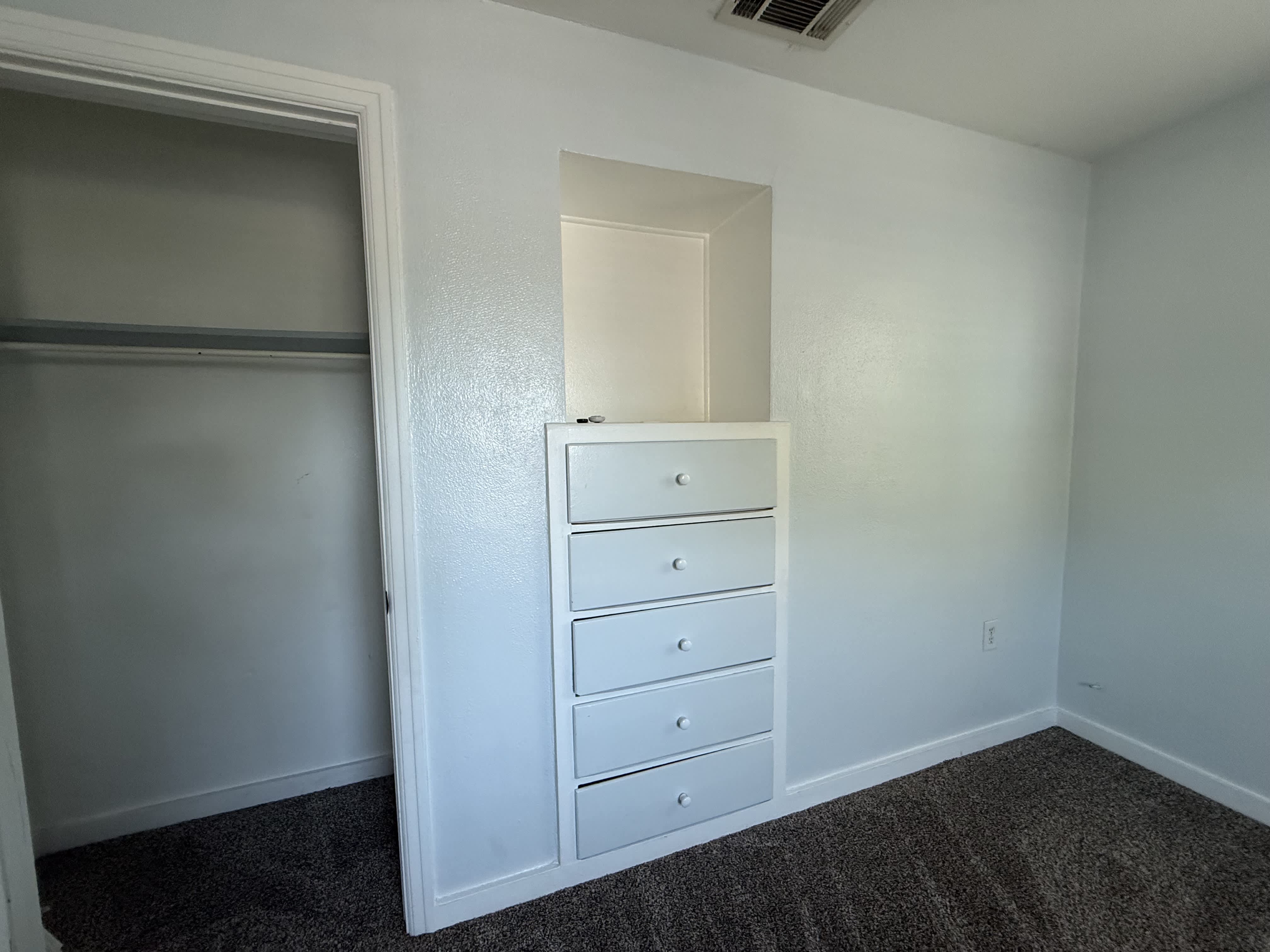 229 Troy St Ne – photo 3