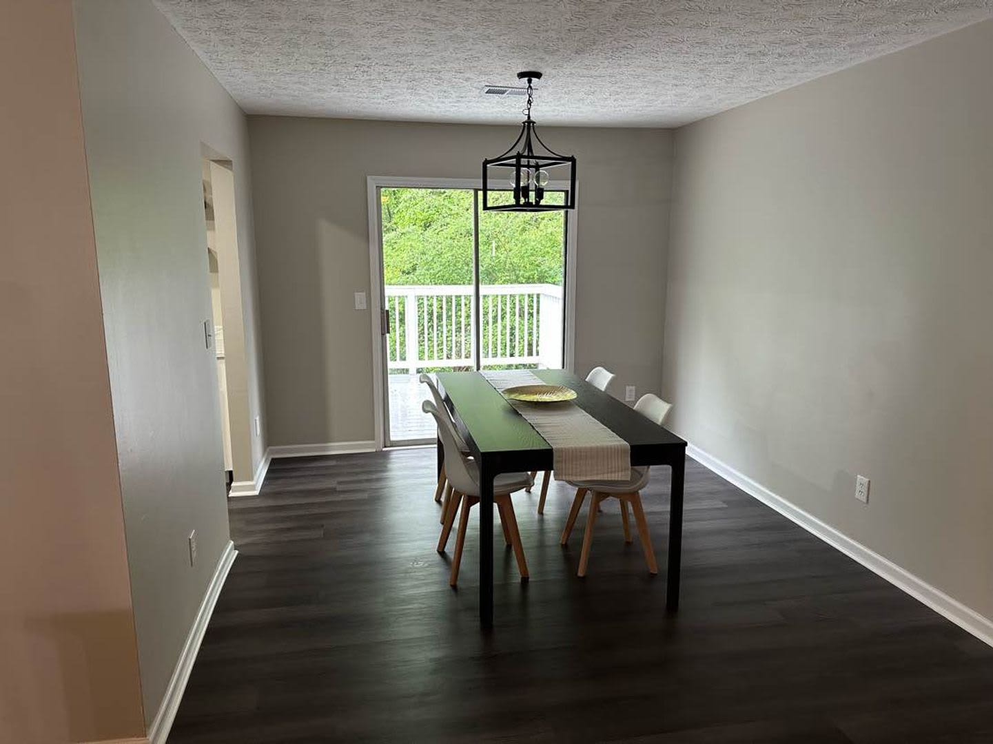 Room In 5 Bedroom Home At Newberry Trl – photo 5