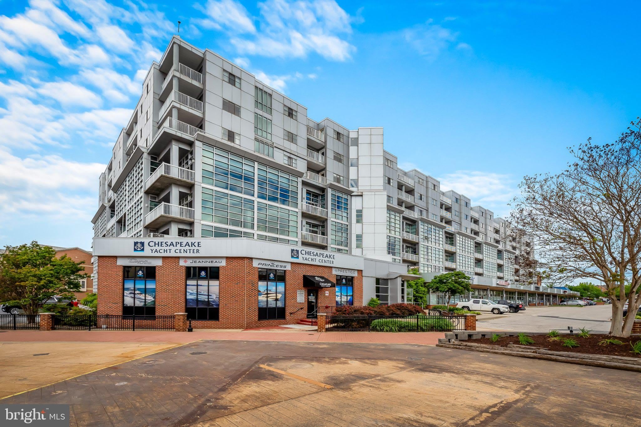 2702 LIGHTHOUSE POINT E – photo 1