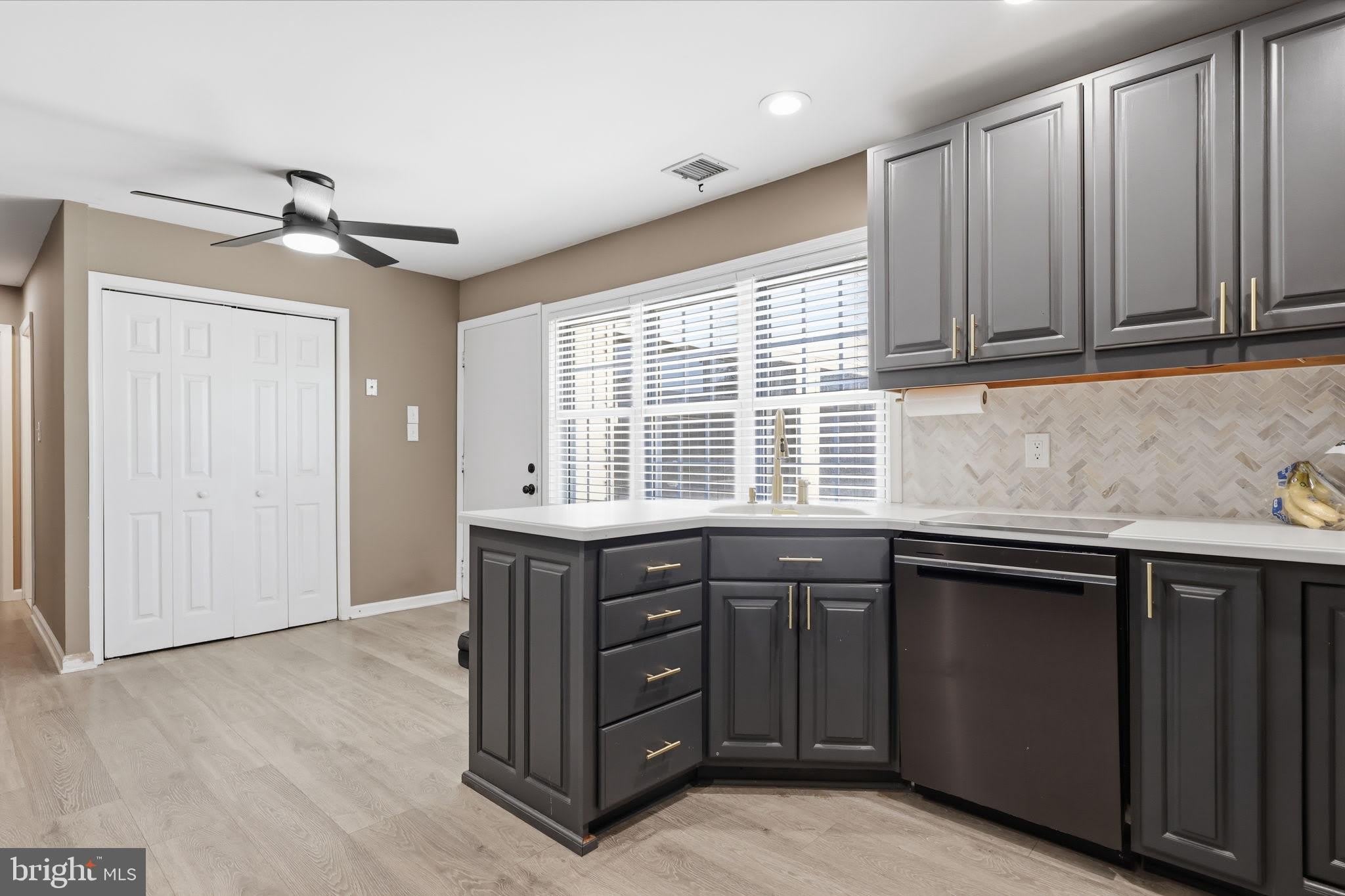29 PALM Lane – photo 4