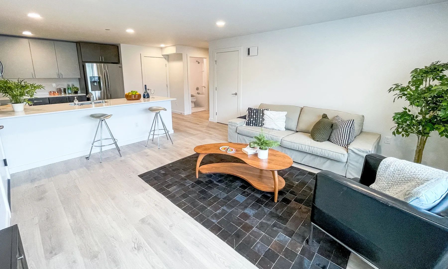 Edric Apartments – photo 2