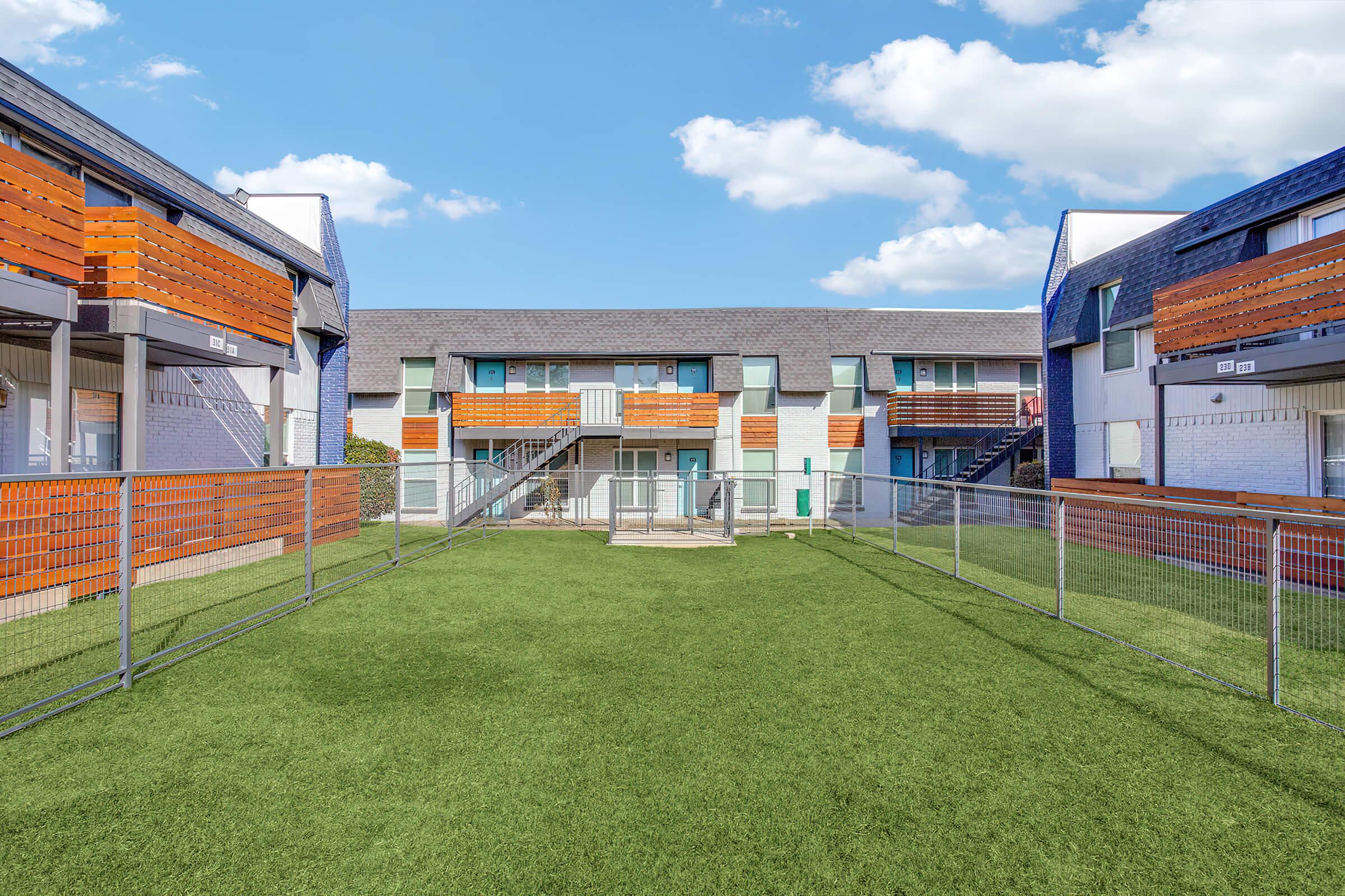 Fleetwood Apartment Homes – photo 3
