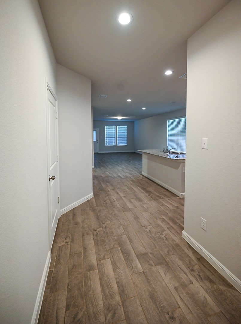 121 Hollytree Lane – photo 4