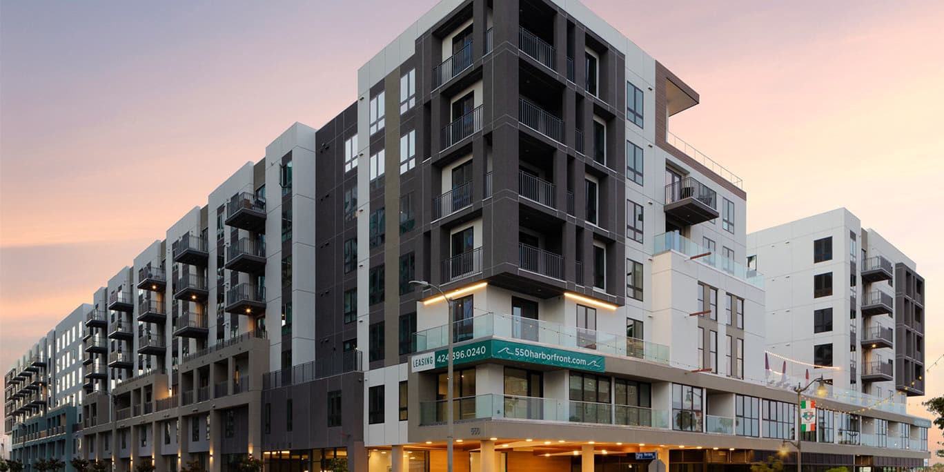 550 Harborfront – photo 2